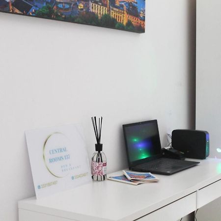 B&B Central Rooms 137 Νάπολη Εξωτερικό φωτογραφία