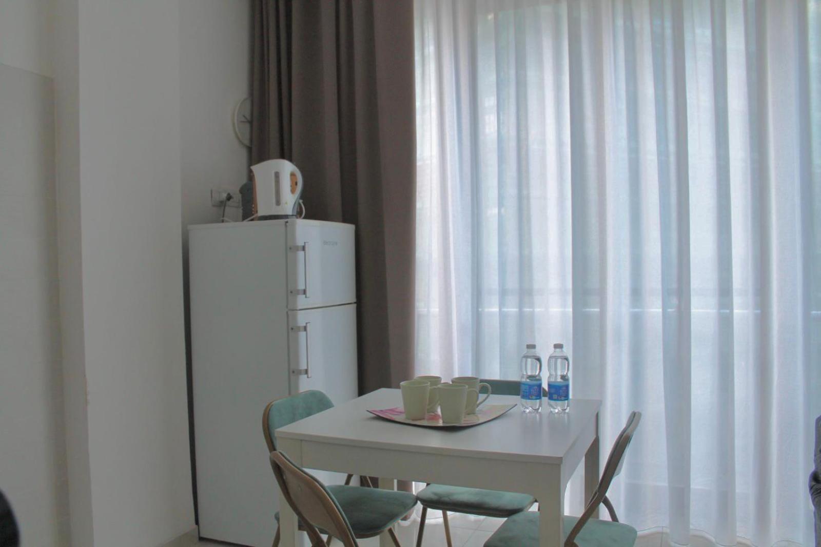 B&B Central Rooms 137 Νάπολη Εξωτερικό φωτογραφία